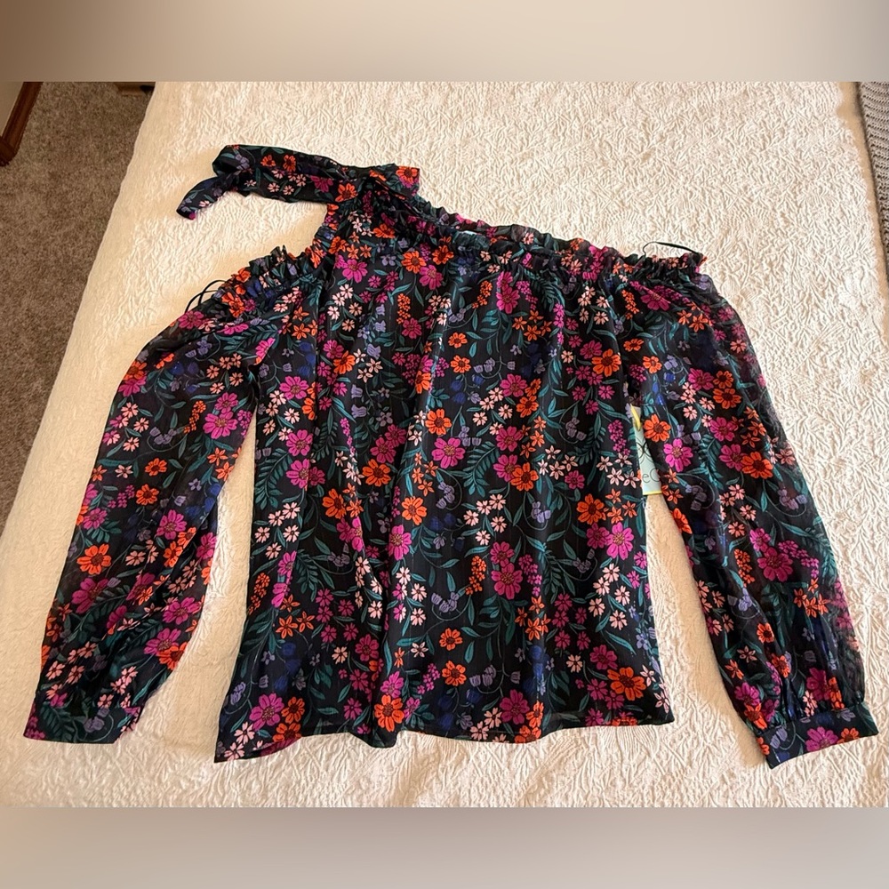 CeCe Floral Blouse with Multicolor Design
